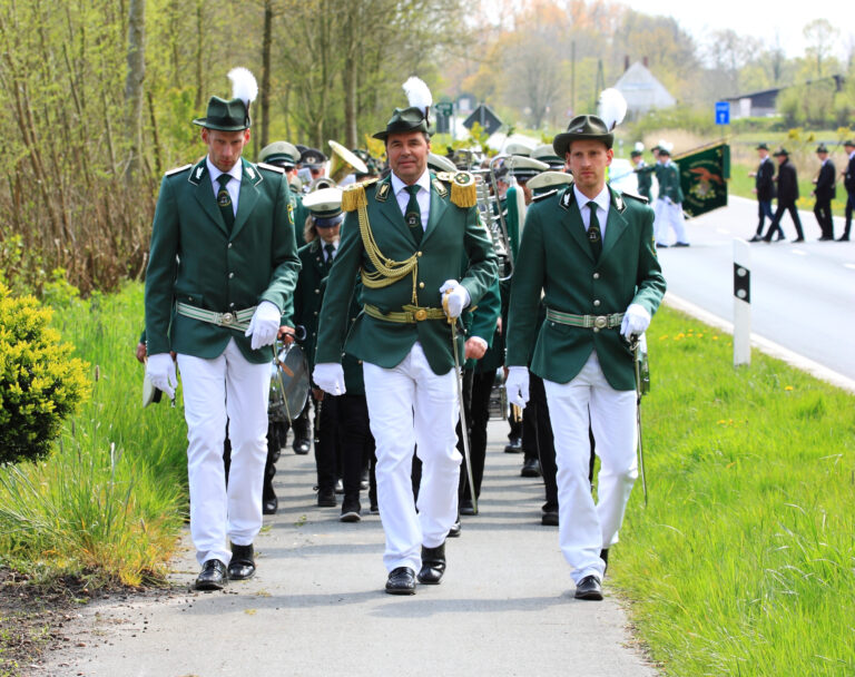 Oberst und Adjutanten 2014